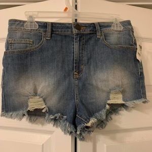 ★ size 8 NWT charlotte russe shorts! ★